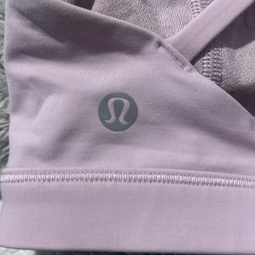 EUC Lululemon Sports Bra - Picture 4 of 5